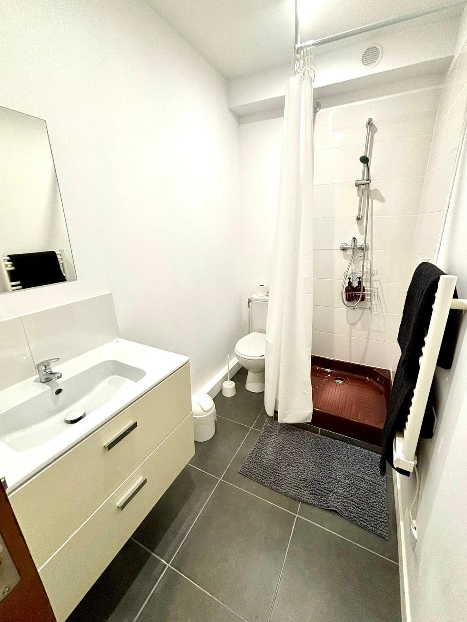 Grande Maison Tout Confort - 5 Chambres 5 Salles De Bain - Rer A - Paris - Disney Saint-Maur-des-Fossés Екстериор снимка